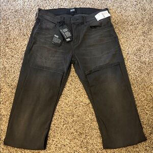 Paige Men's NWT Federal Slim Straight black soft denim pants Size 30.
Unisex too